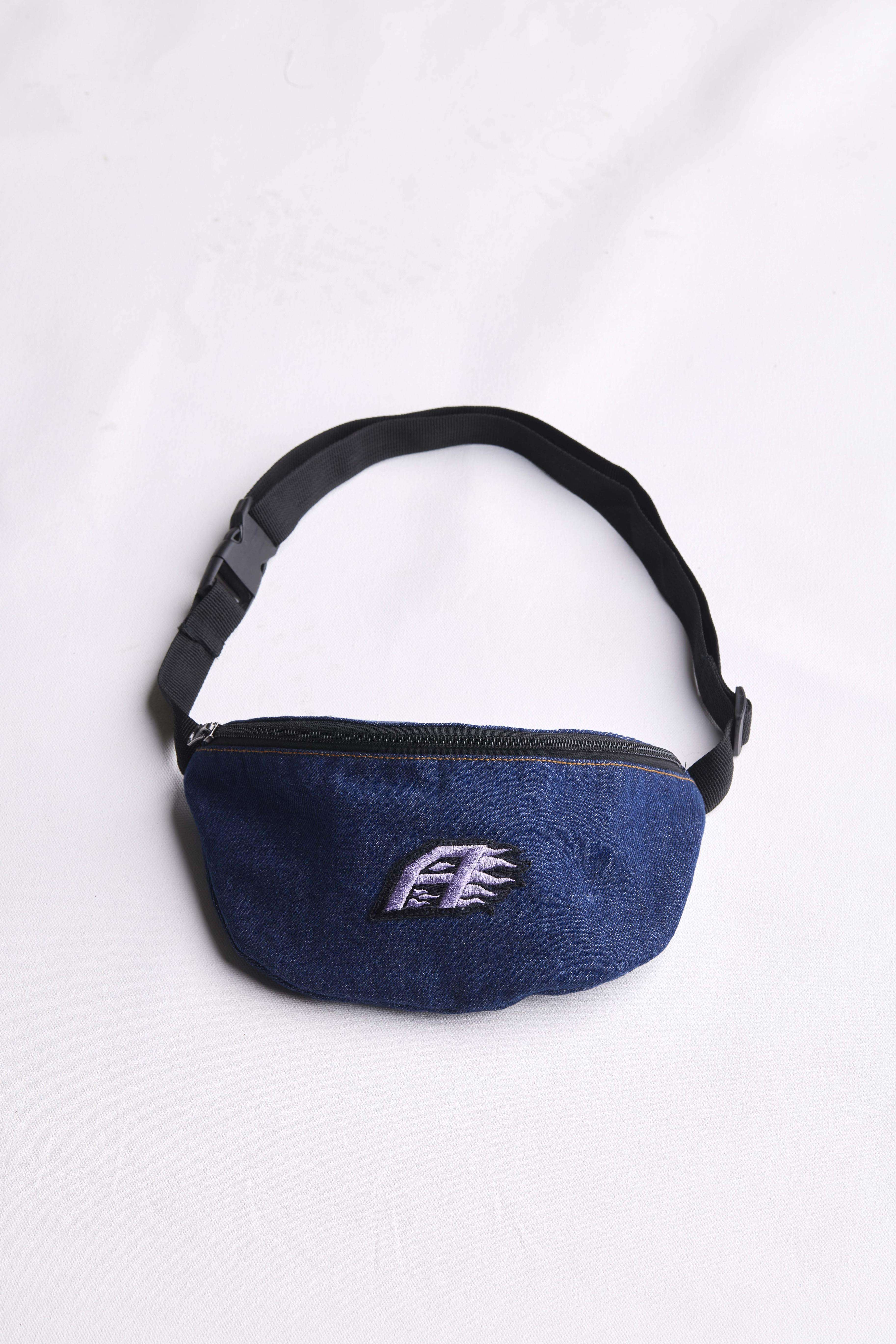 arniko-fanny-pack-bauchtasche-indigo-bio-denim image 1