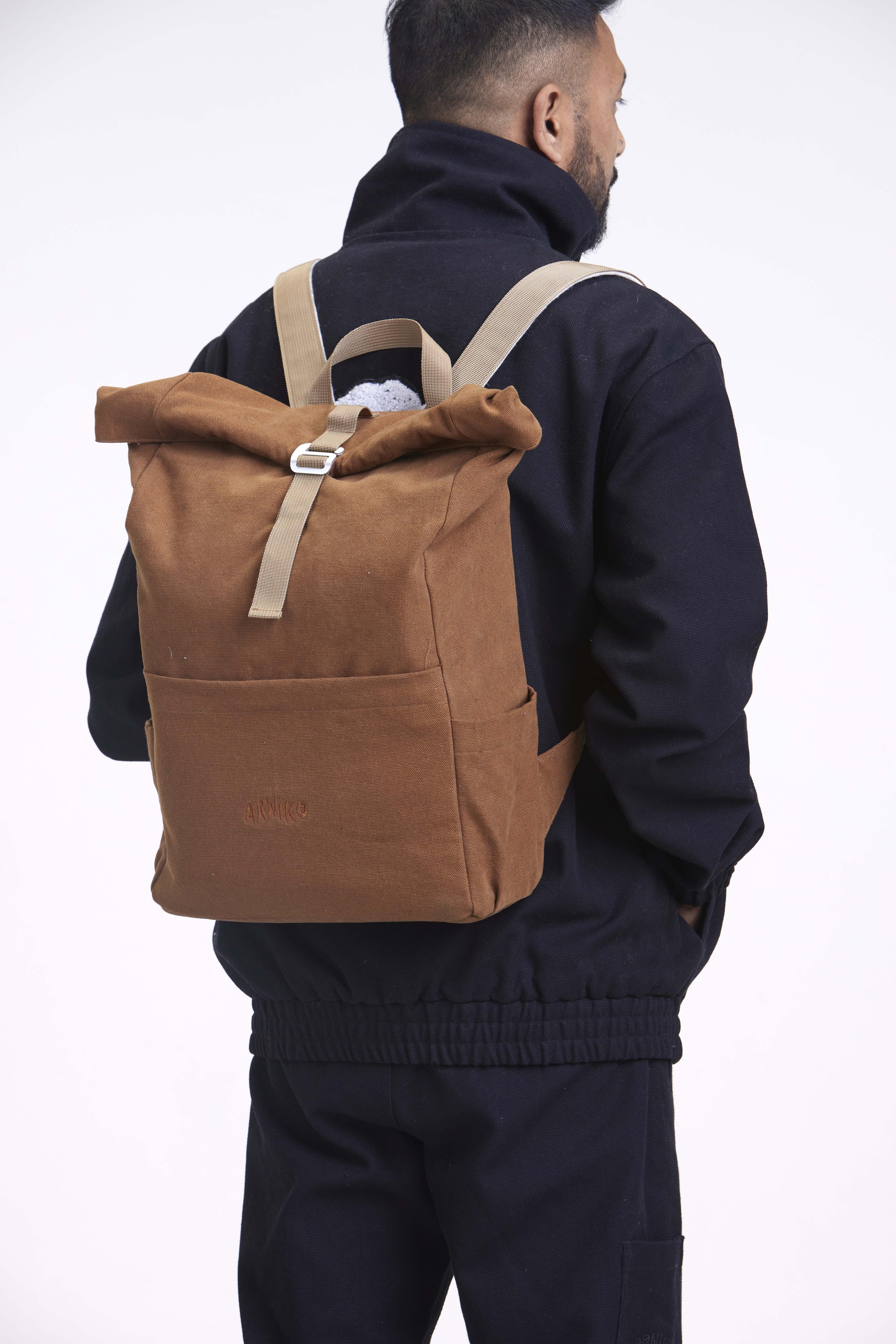 arniko-rolltop-rucksack-tawny-canvas-bio image 4