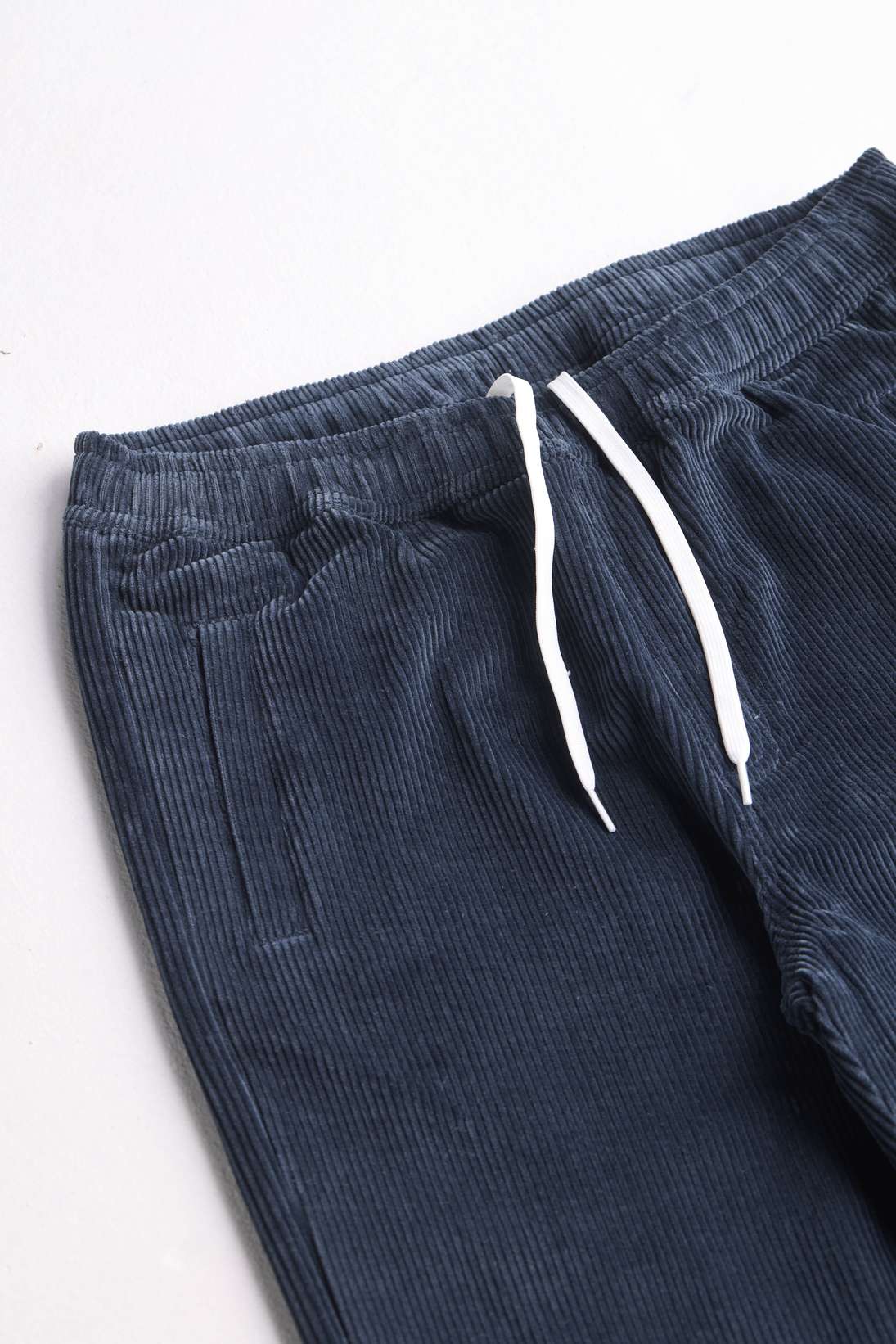 arniko-jin-hose-cord-slate-herren-bio-baumwolle image 3