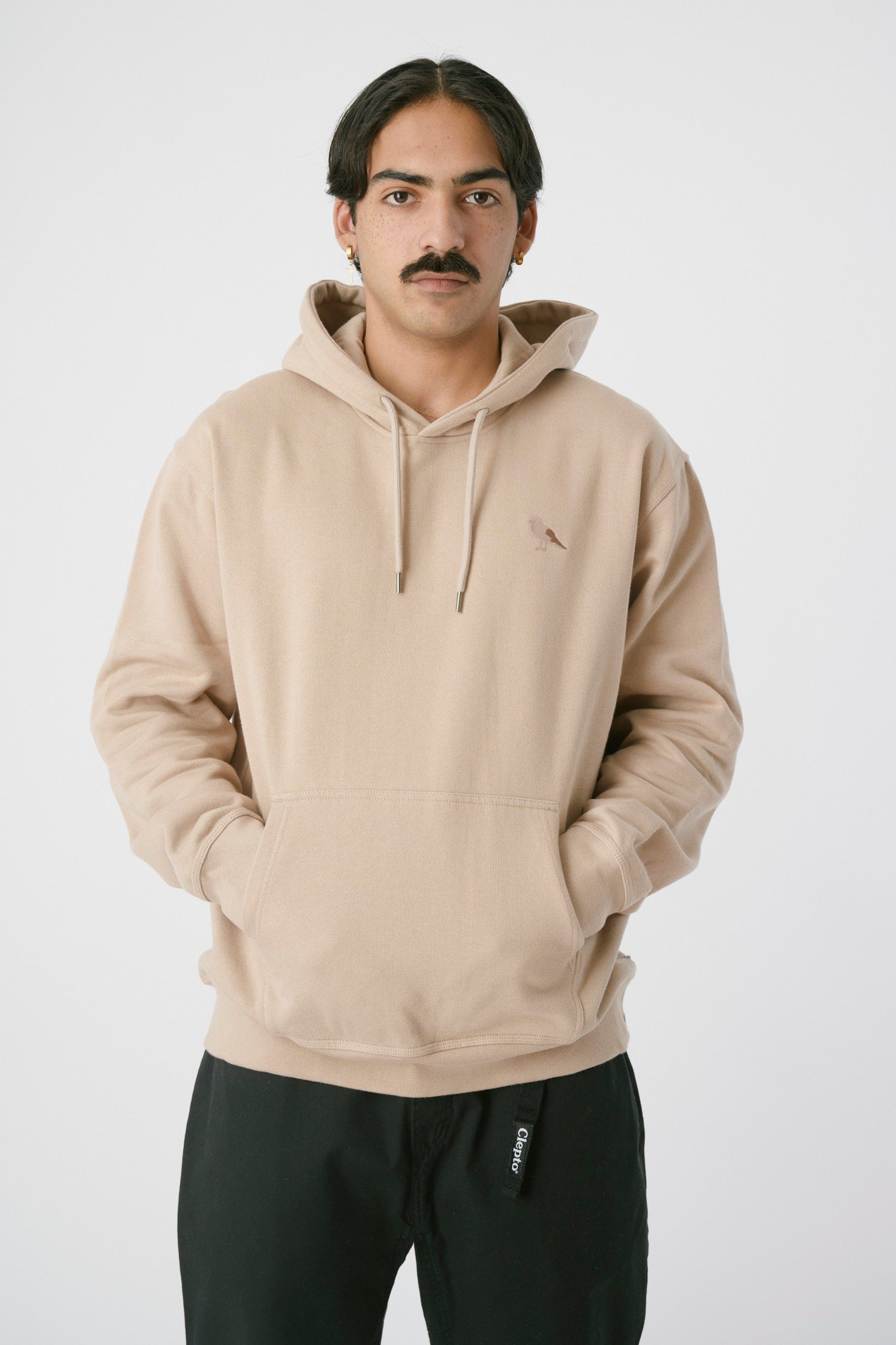 cleptomanicx-embro-gull-mono-hoodie-boxy-bio-baumwolle image 3