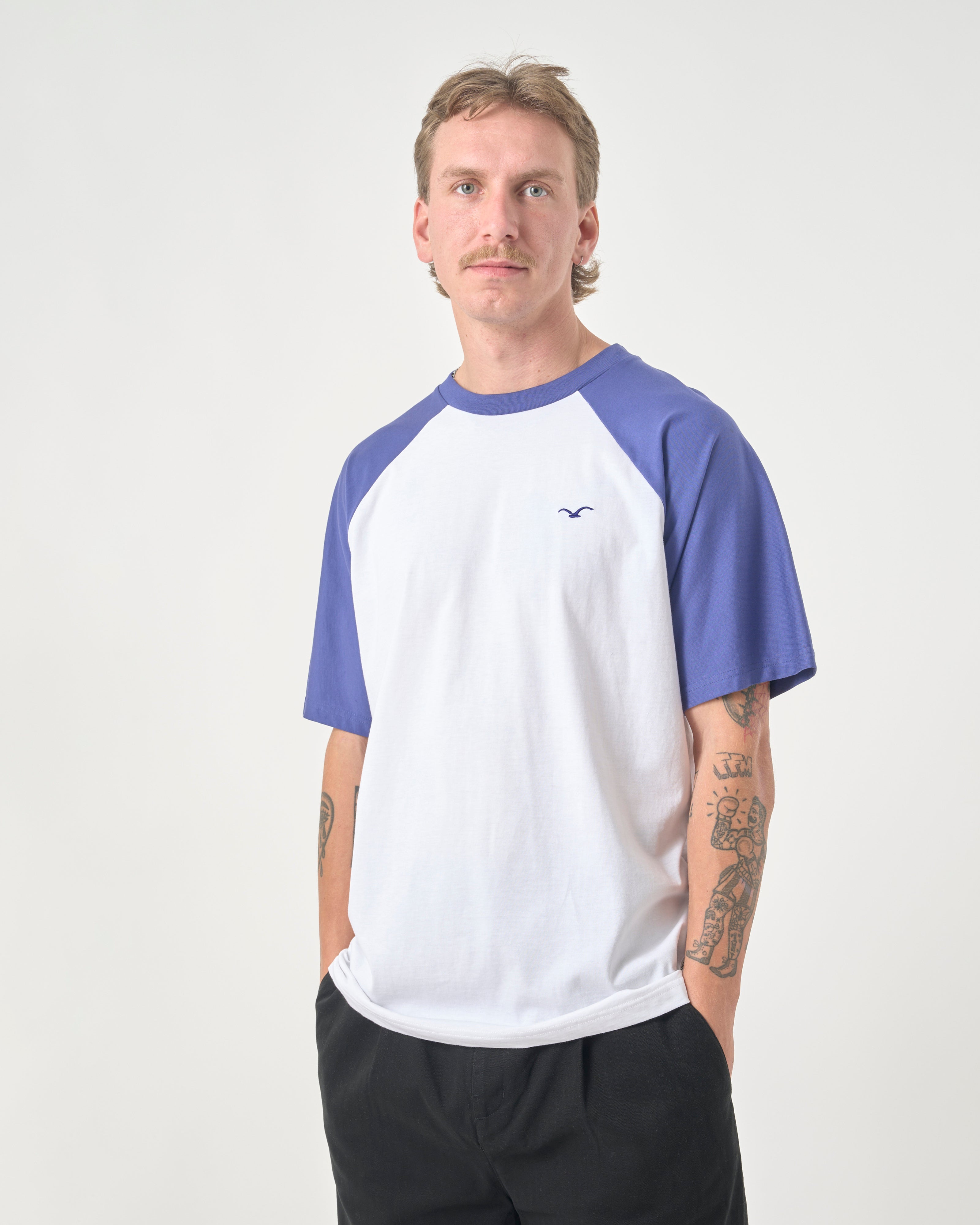 cleptomanicx-boxy-tee-ligull-college-t-shirt-stick image 3
