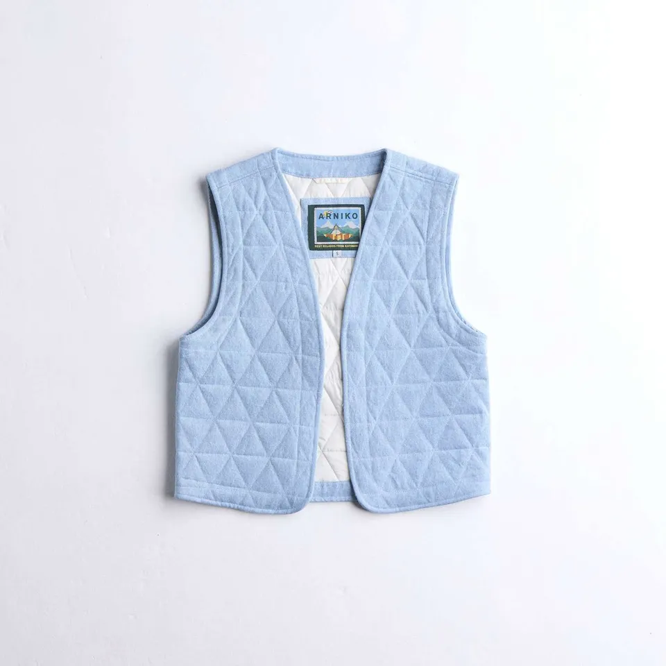arniko-zoi-weste-hellblau-denim-damen image 1