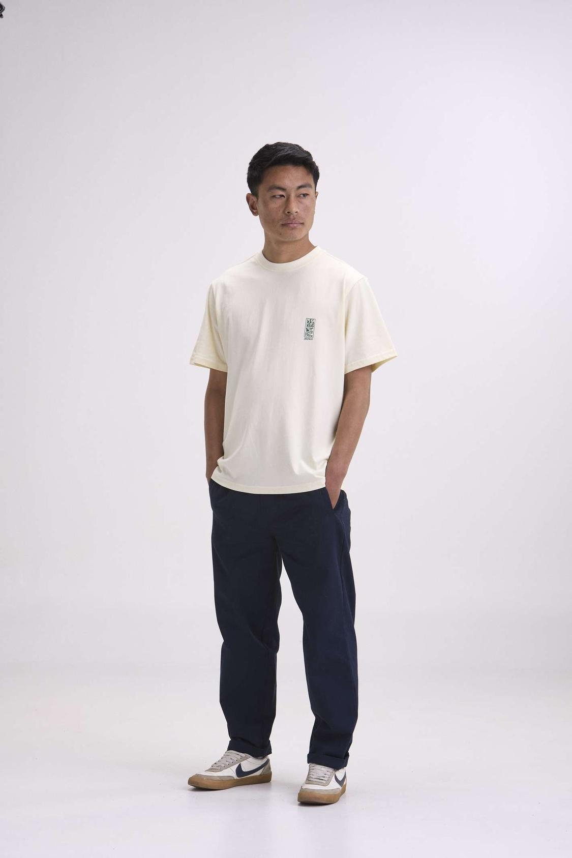 arniko-mustang-t-shirt-off-white-leoparden-print-bio image 5