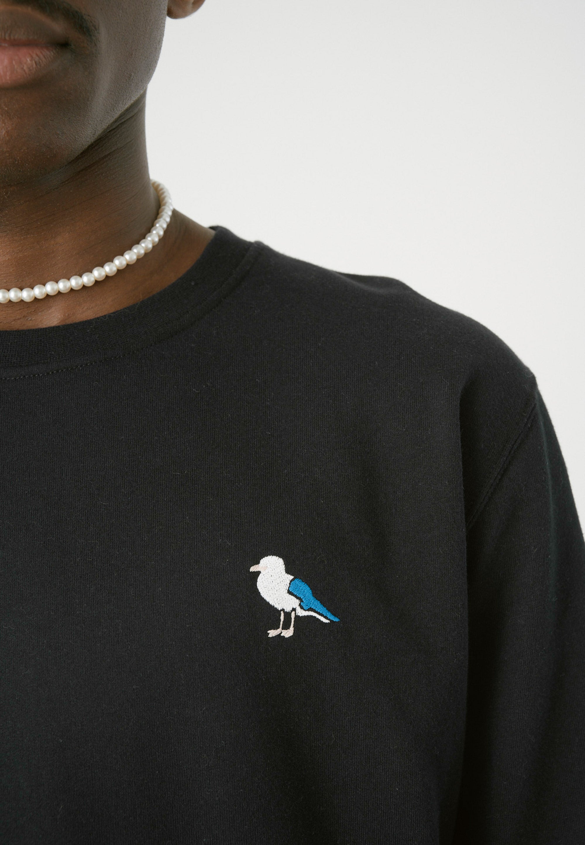 cleptomanicx-embro-gull-regular-crewneck-stickerei image 5