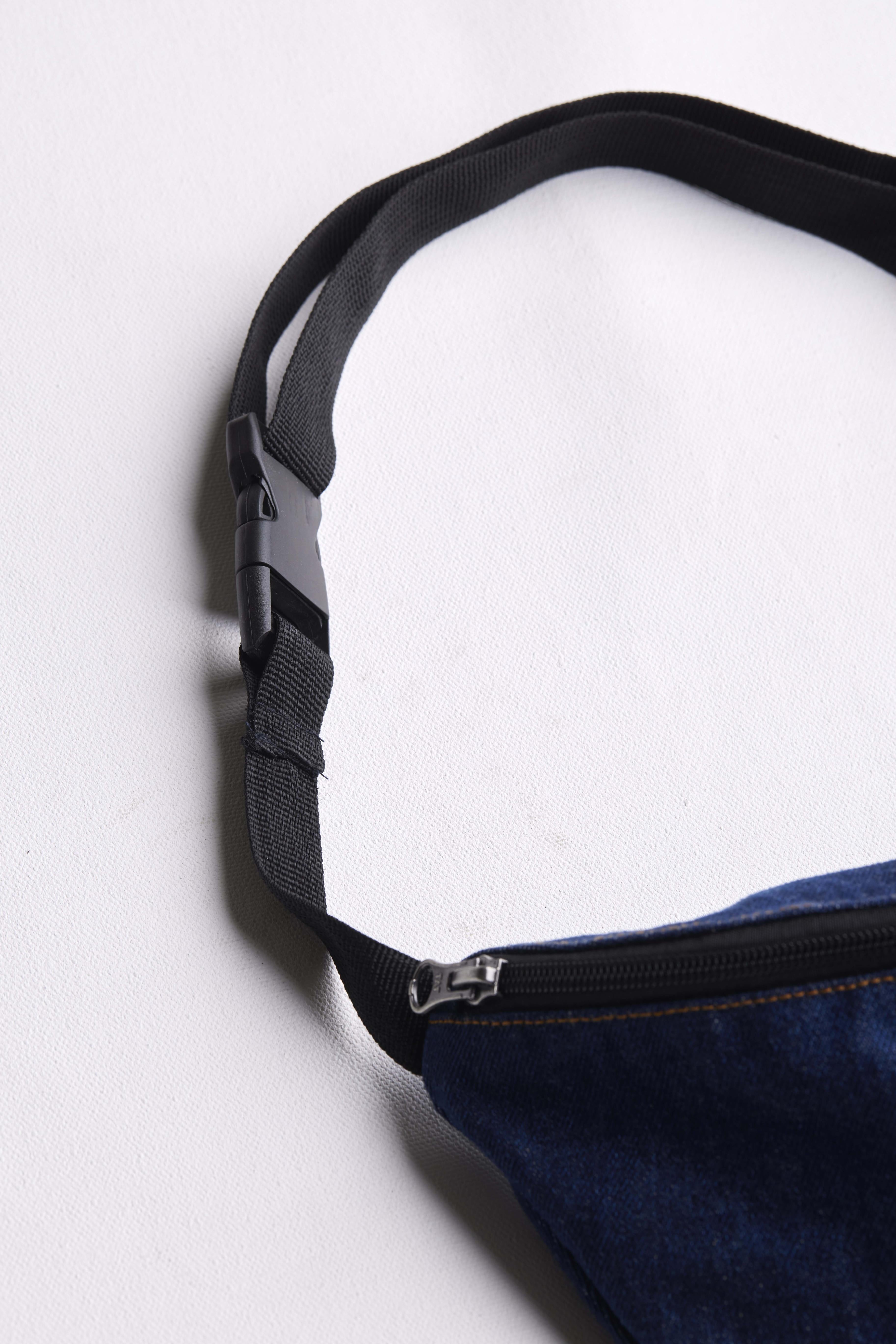 arniko-fanny-pack-bauchtasche-indigo-bio-denim image 3