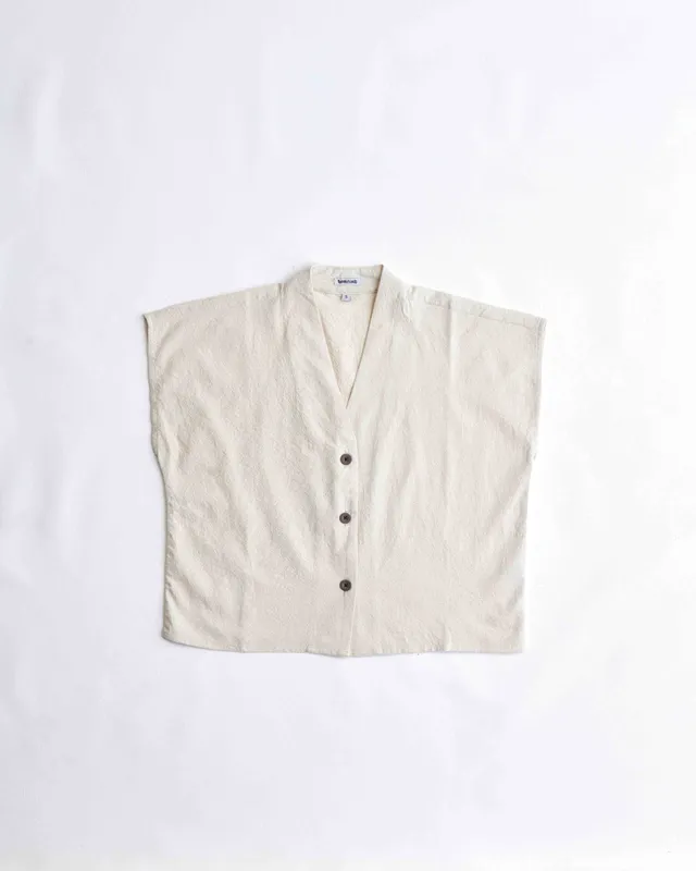 arniko-nuru-off-white-weste-creme-bio-baumwolle image 1