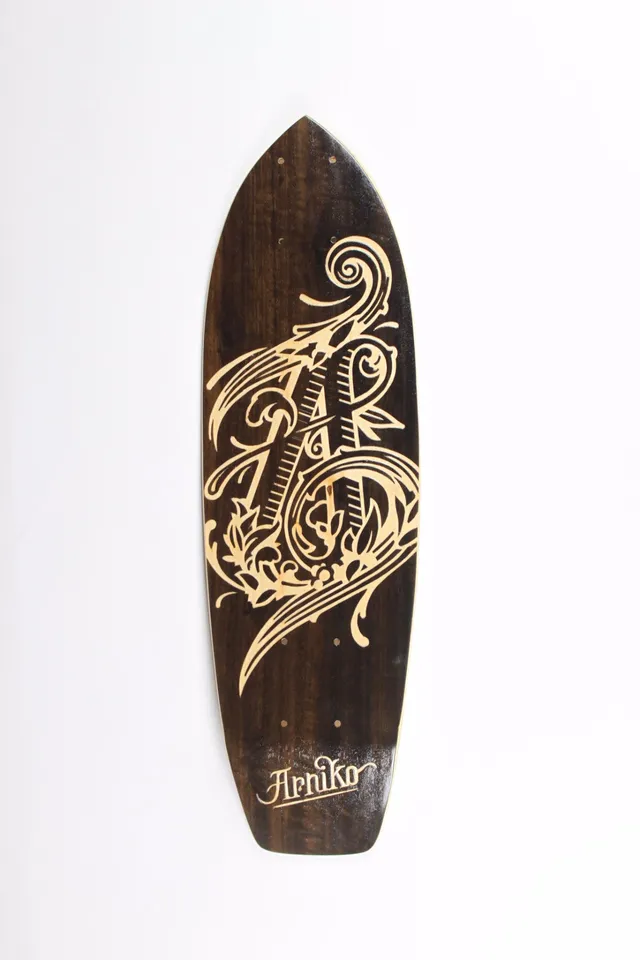 arniko-makalu-deck-insignia-skateboard-raucheiche image 1