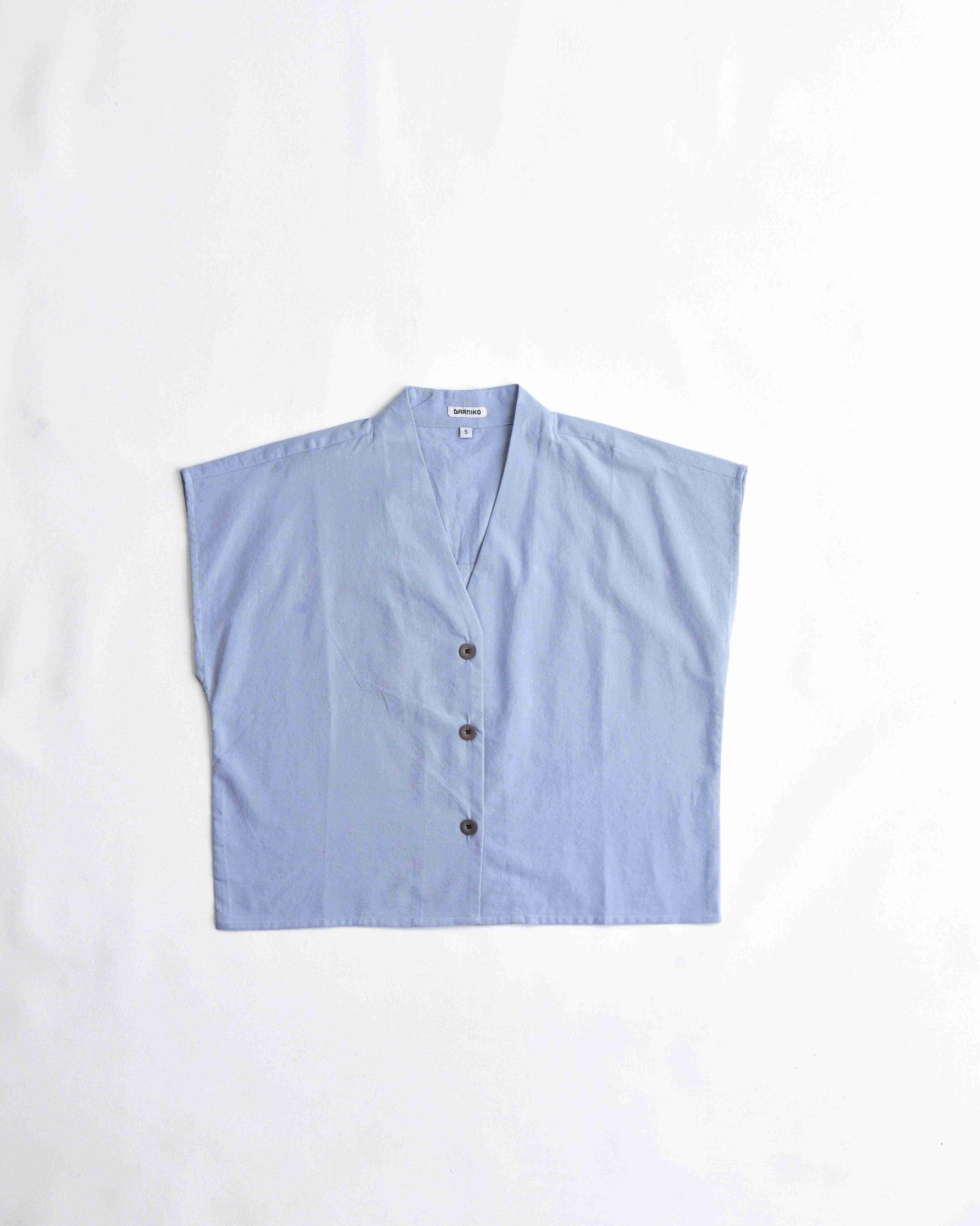 arniko-weste-nuru-light-blue-sommerweste-bio image 1