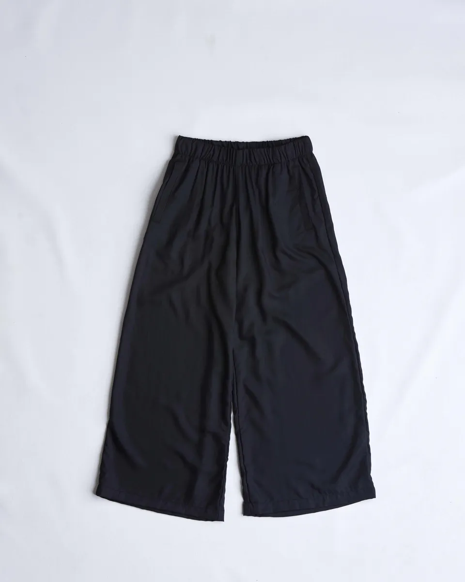 arniko-salome-hose-black-rayon-wide-leg-damen image 1