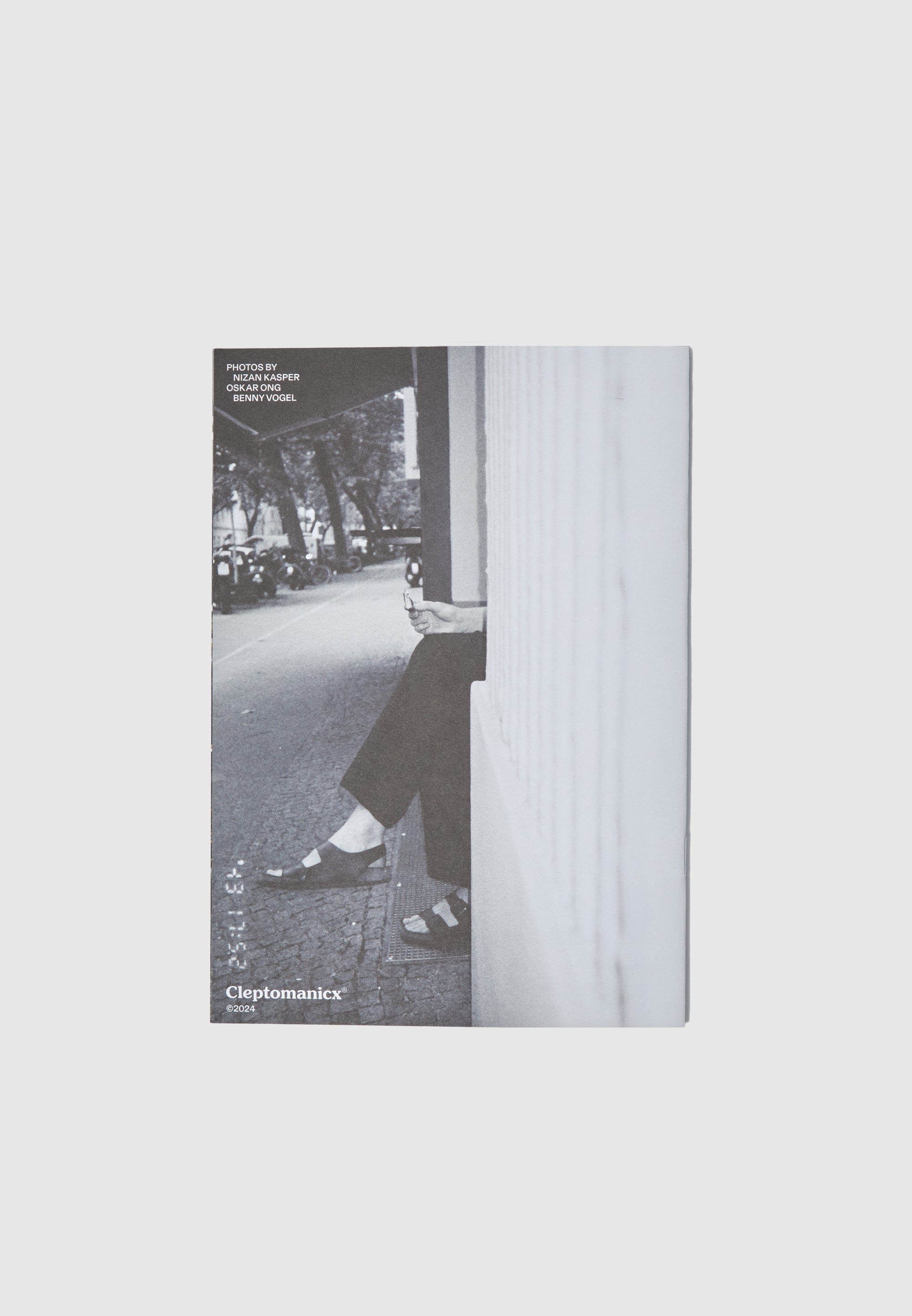 cleptomanicx-c-view-zine-heft-20-seiten-softcover image 2