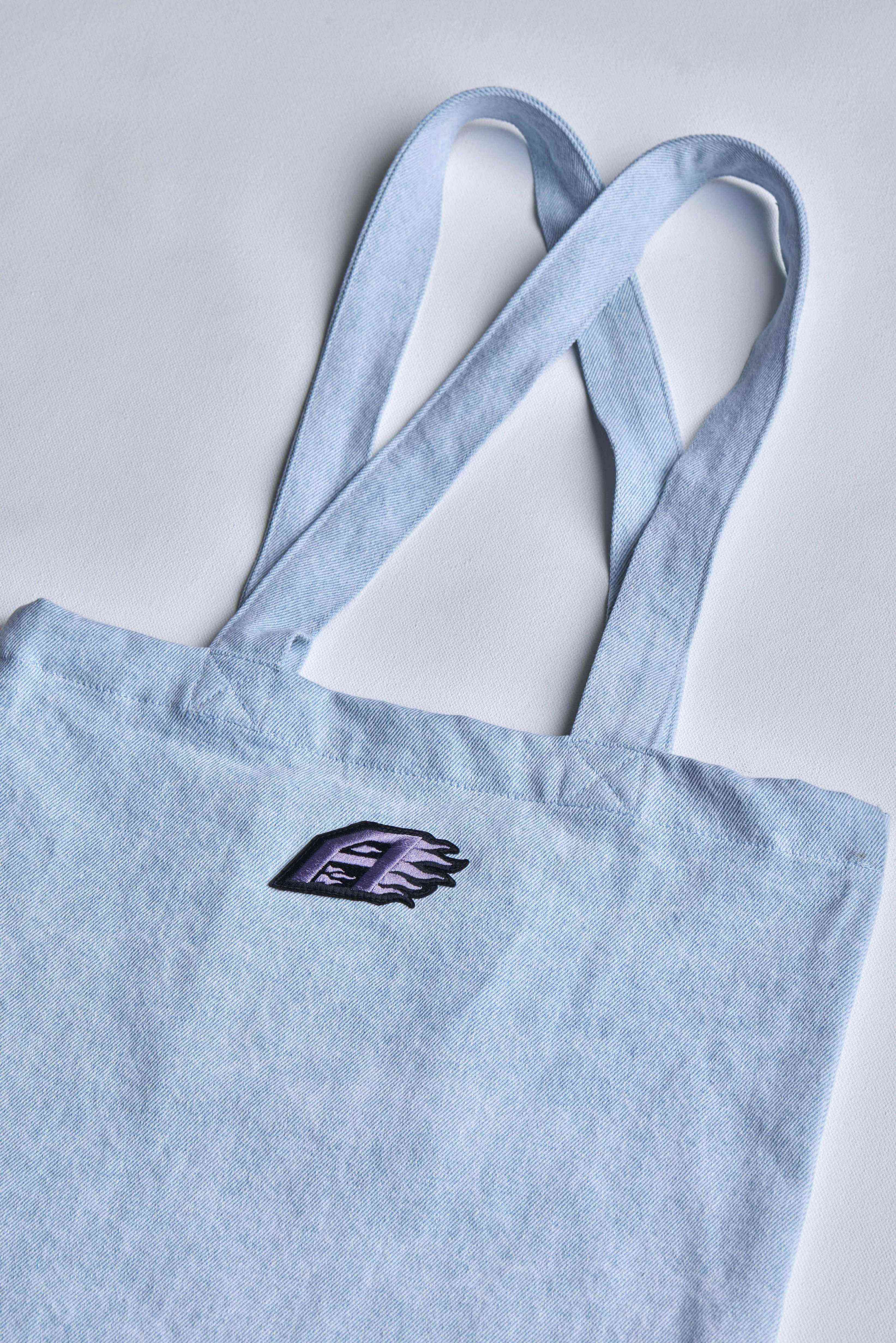 arniko-yama-tote-bag-light-blue-tasche-aus-denim image 2