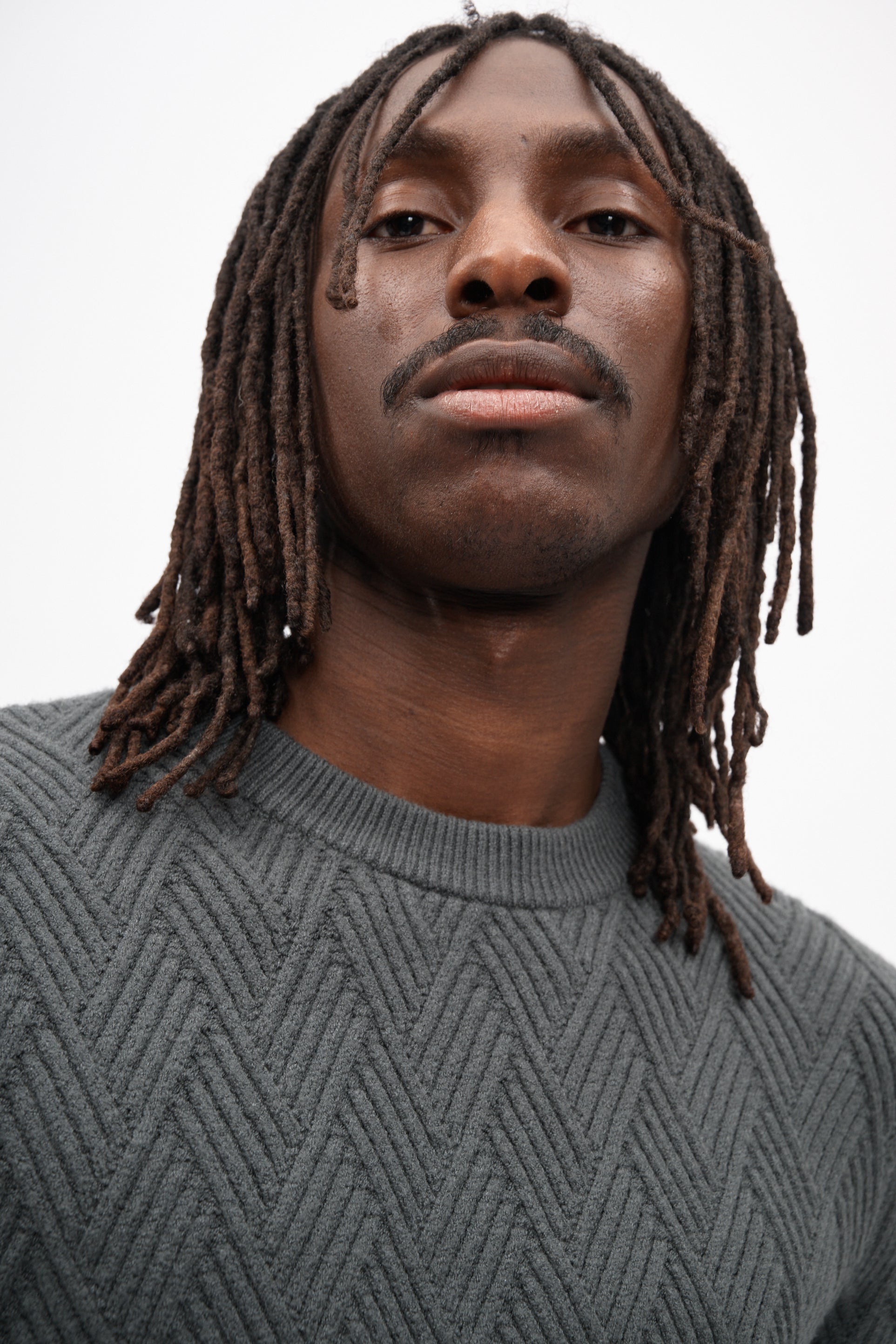 cleptomanicx-criss-cross-knit-strickpullover-viskose-mix image 4