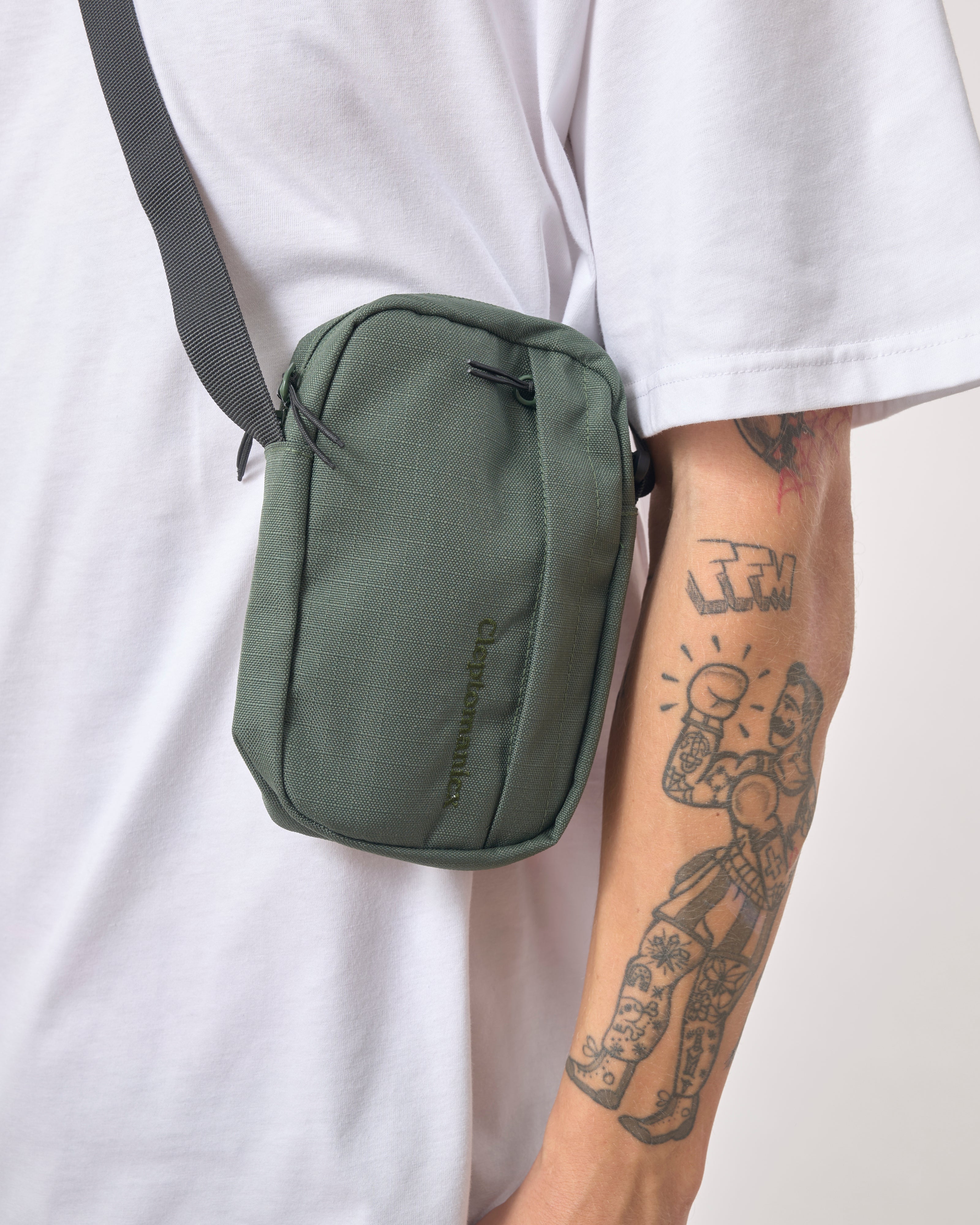 cleptomanicx-shoulder-bag-umh-ngetasche-os-recycelt-0-9l image 3