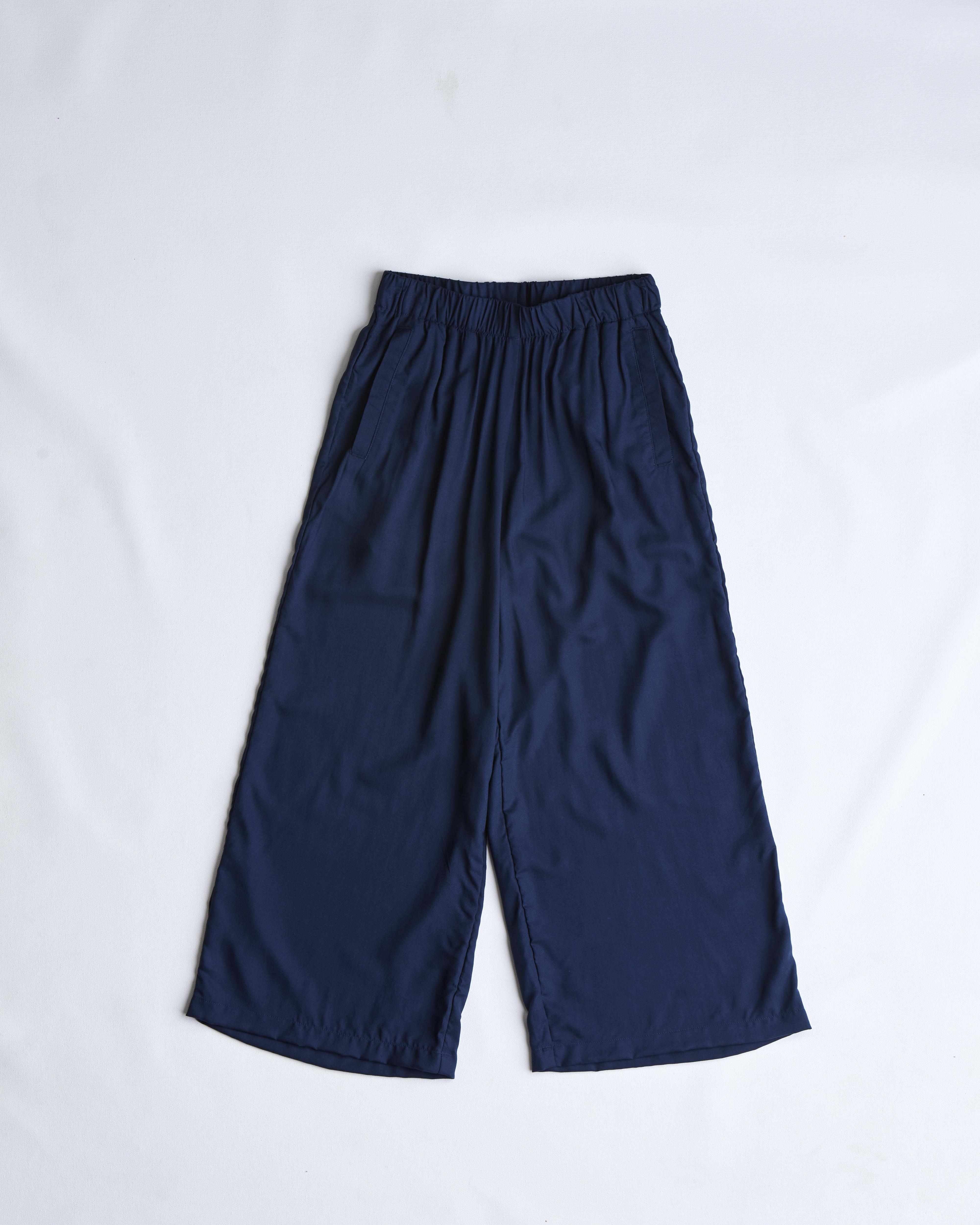 arniko-salome-pants-navy-stoffhose-rayon-weit image 1