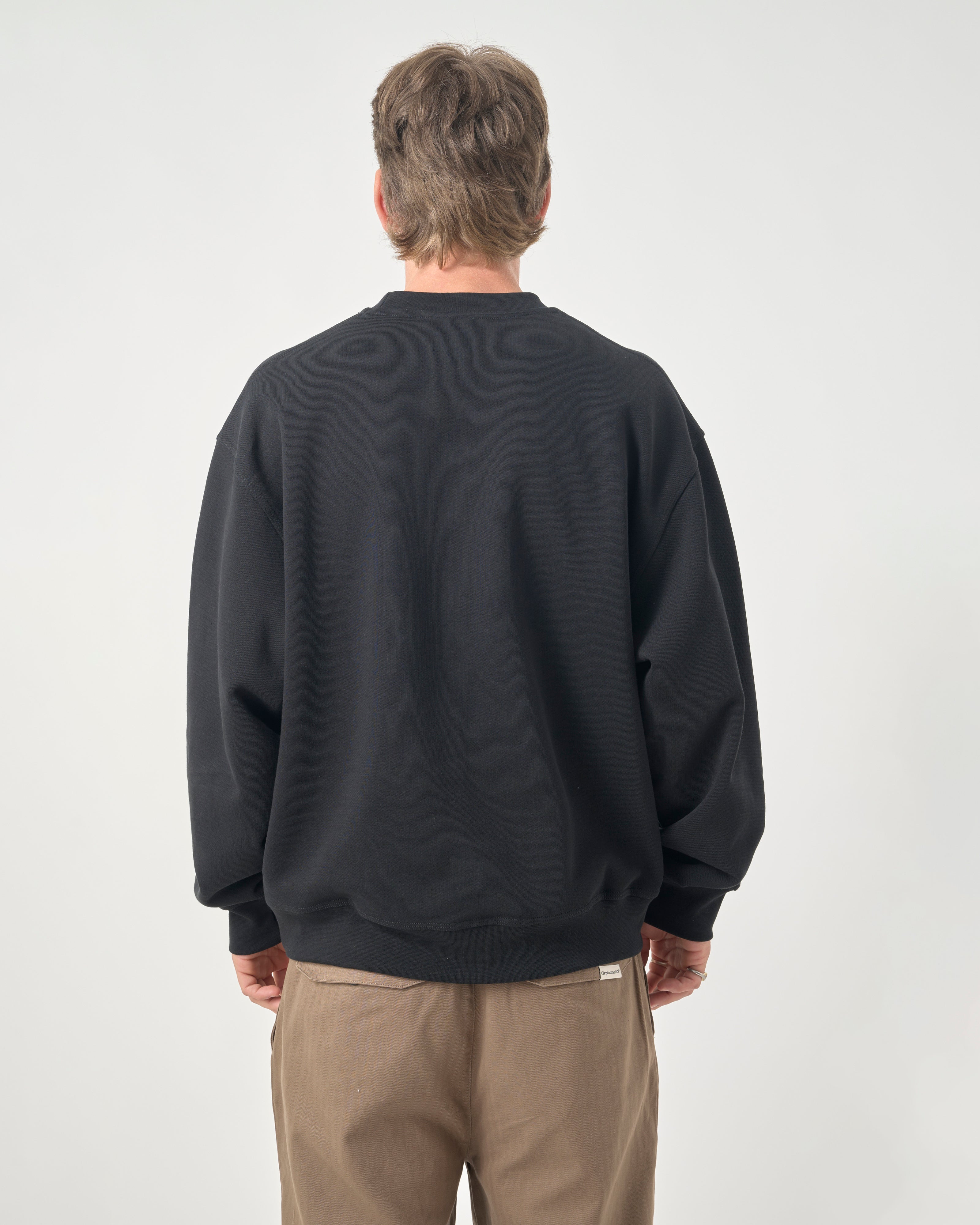 cleptomanicx-ligull-boxy-crop-crewneck-sweatshirt-bio image 4