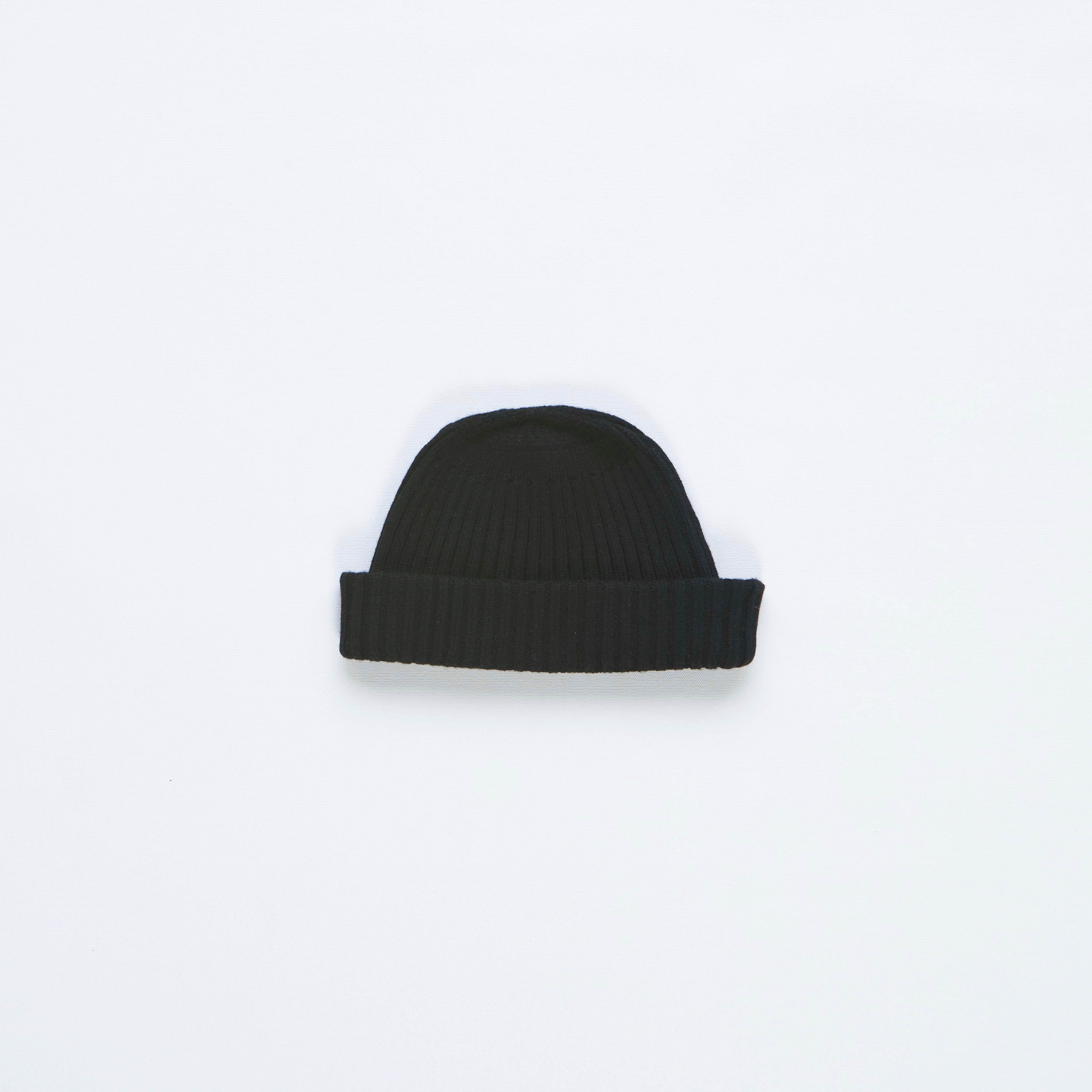 arniko-rabin-black-beanie-schwarz-merino-kaschmir image 1