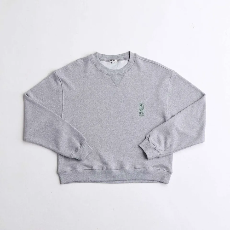arniko-mustang-sweater-cropped-grau-bio-baumwolle image 1