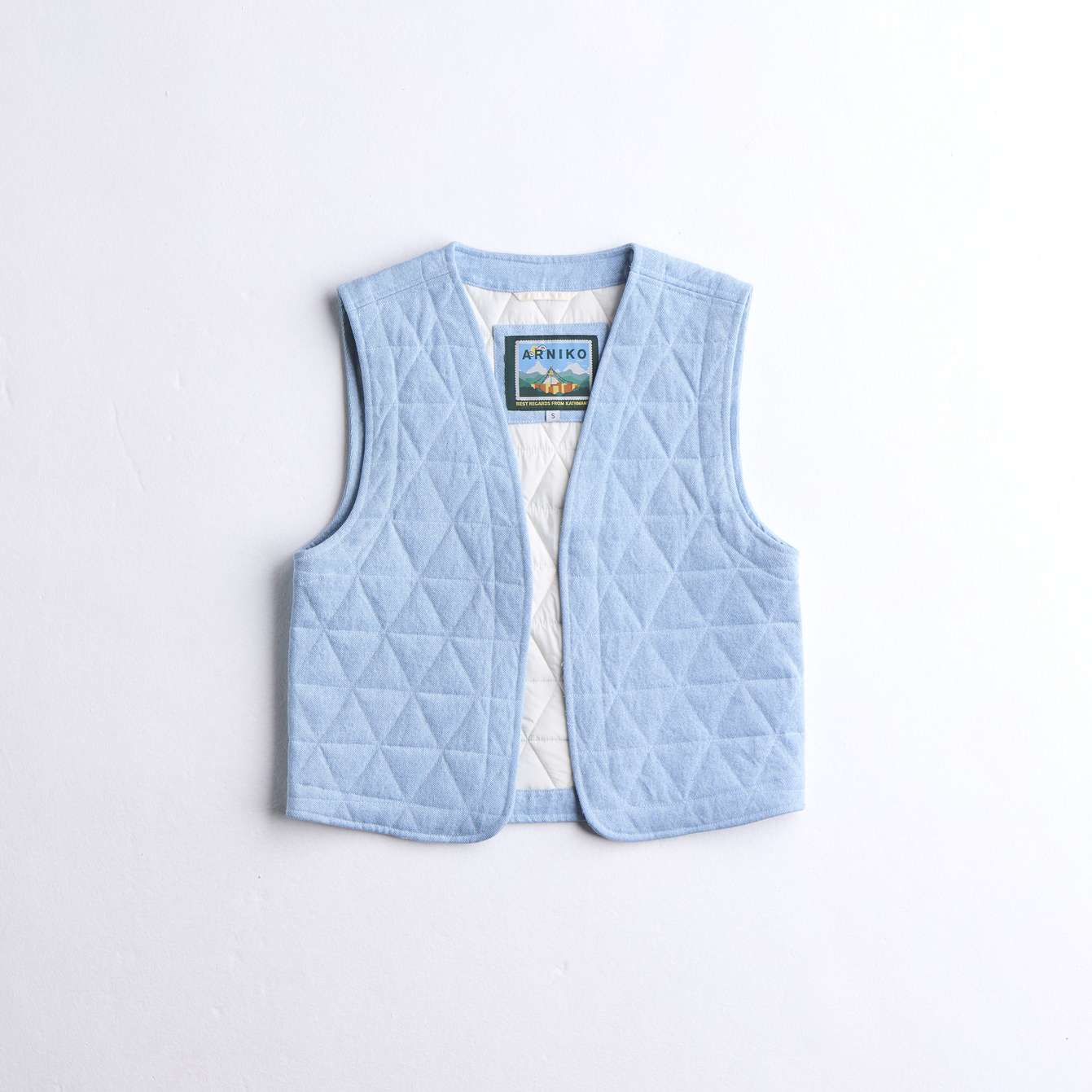arniko-zoi-weste-hellblau-denim-damen image 1