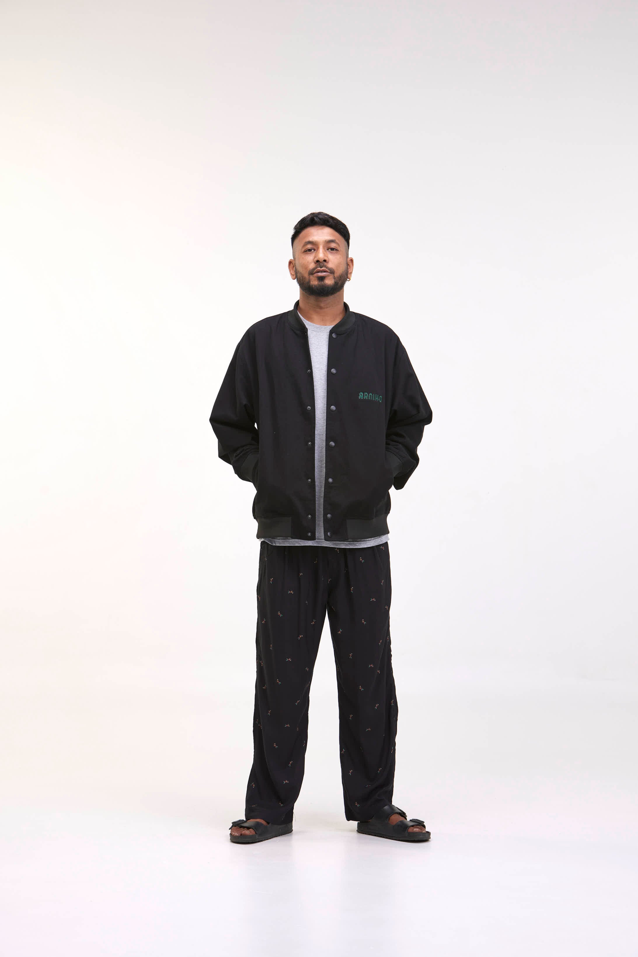 arniko-jiri-cricket-black-jacke-schwarz-bio image 3
