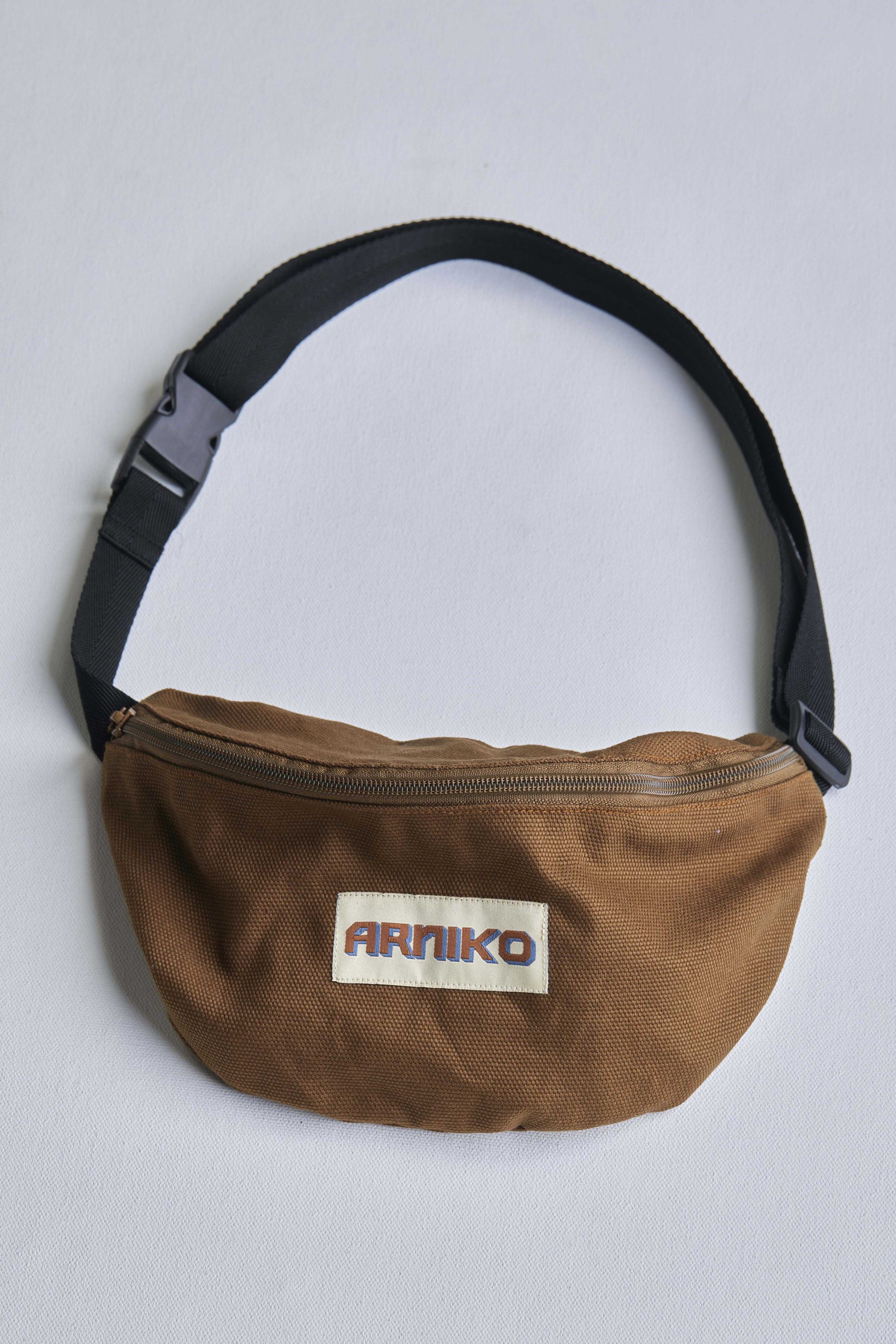 arniko-bags-fanny-pack-tawny-canvas-bauchtasche-beige-bio-baumwolle image 1