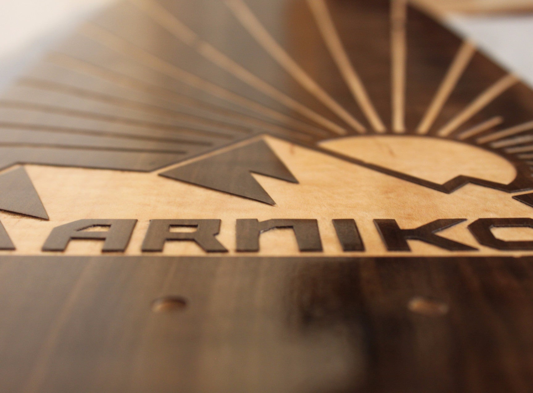 arniko-classic-deck-peak-skateboard-deck-raucheiche image 2