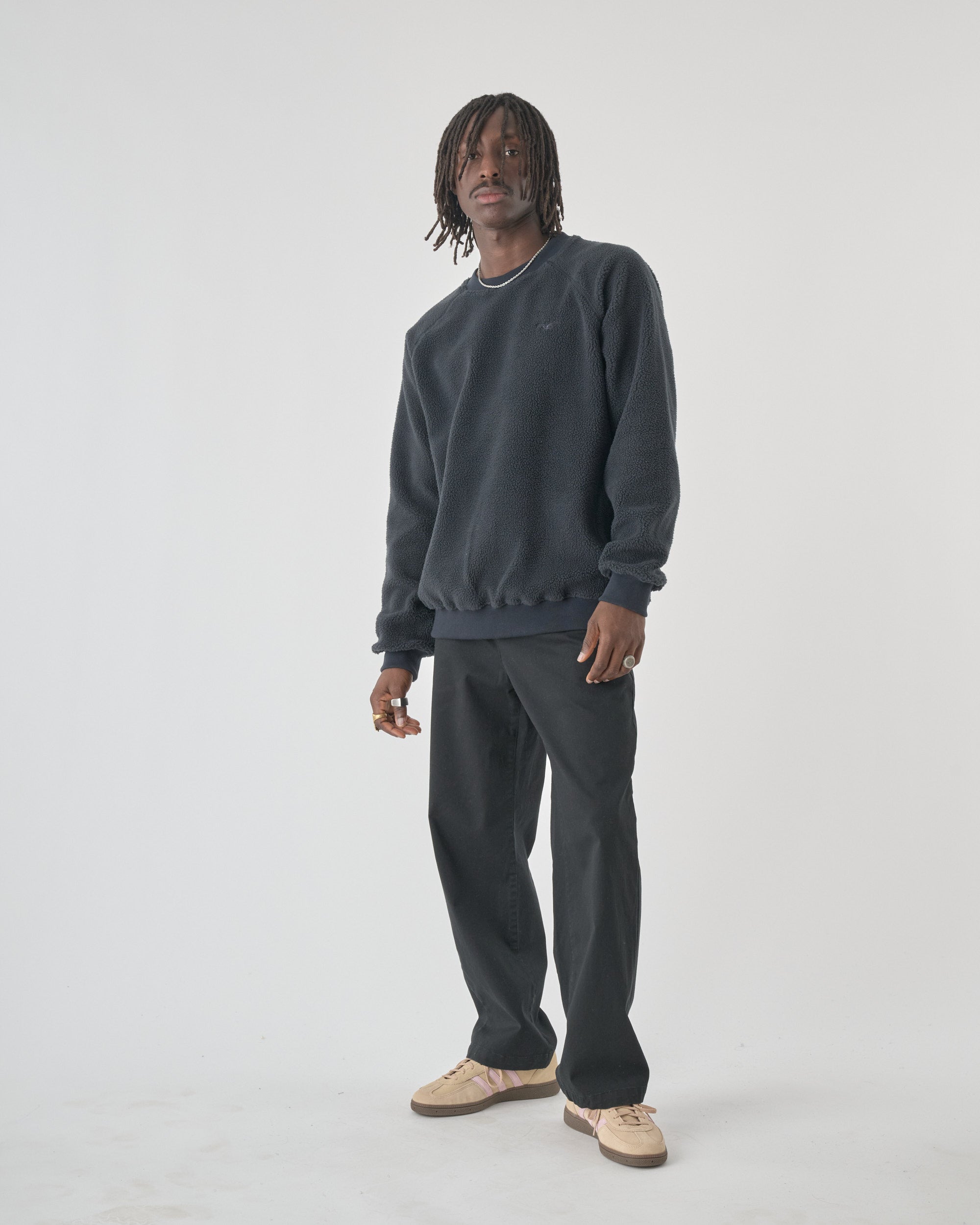 cleptomanicx-flaneur-crewneck-sweatshirt-teddyfleece image 2