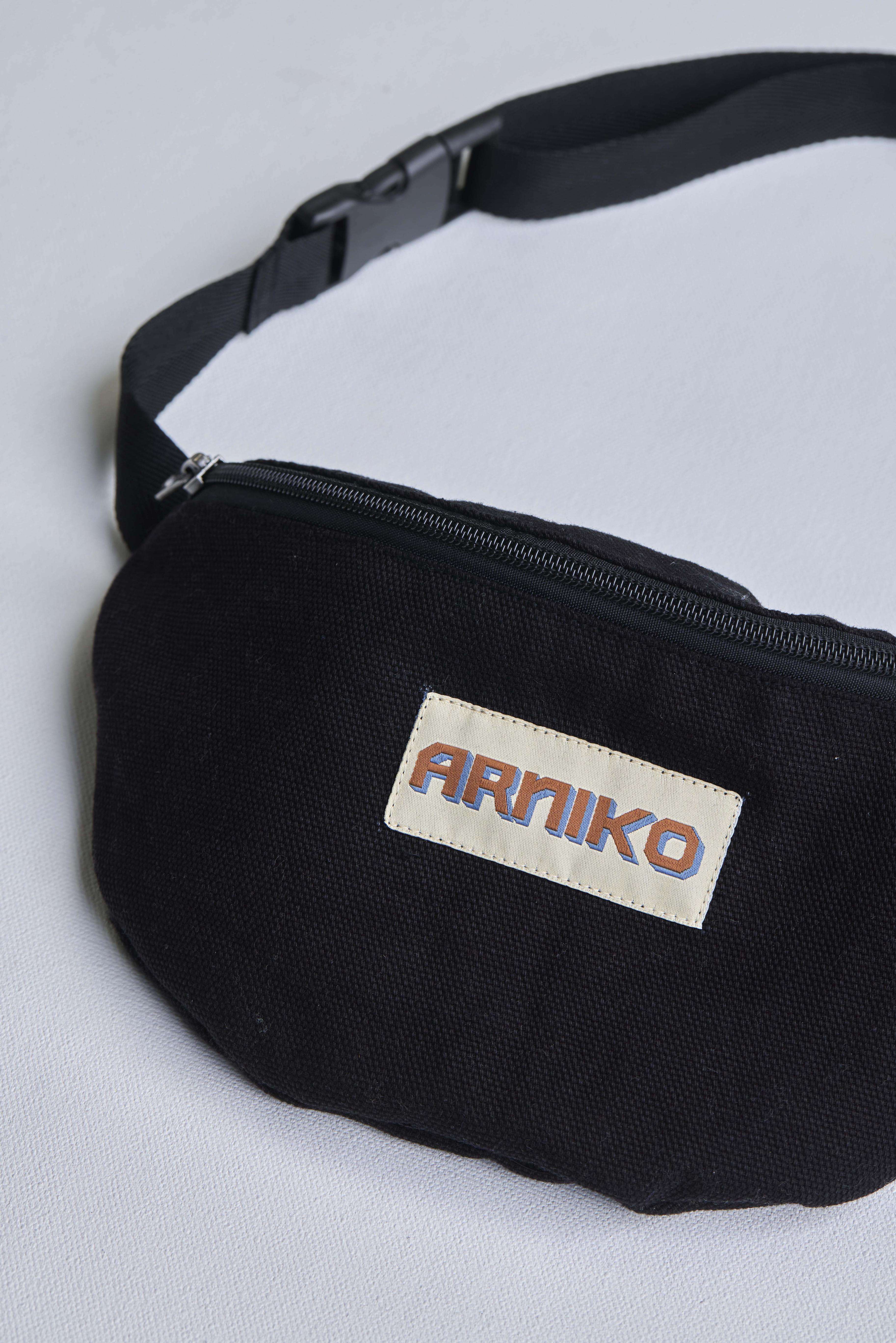arniko-fanny-pack-bauchtasche-schwarz-canvas-bio image 2